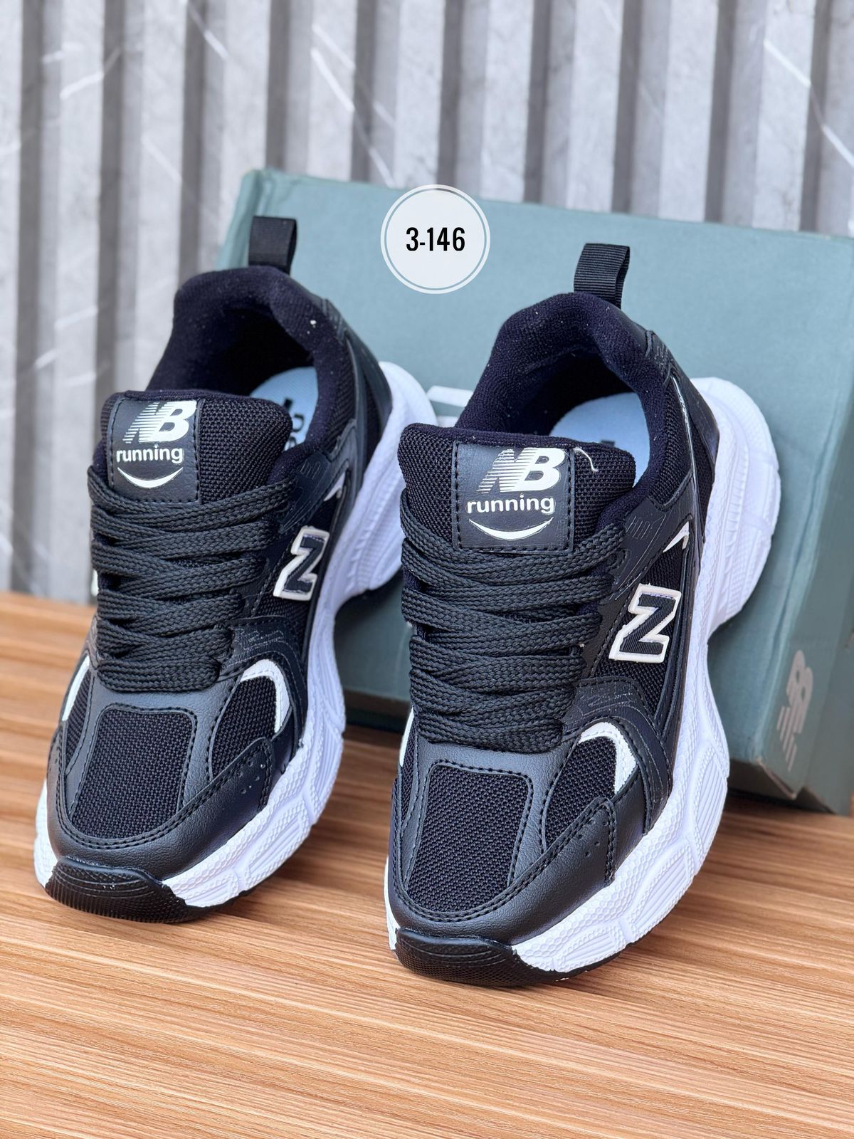 NEW BALANCE 530  NEGRO