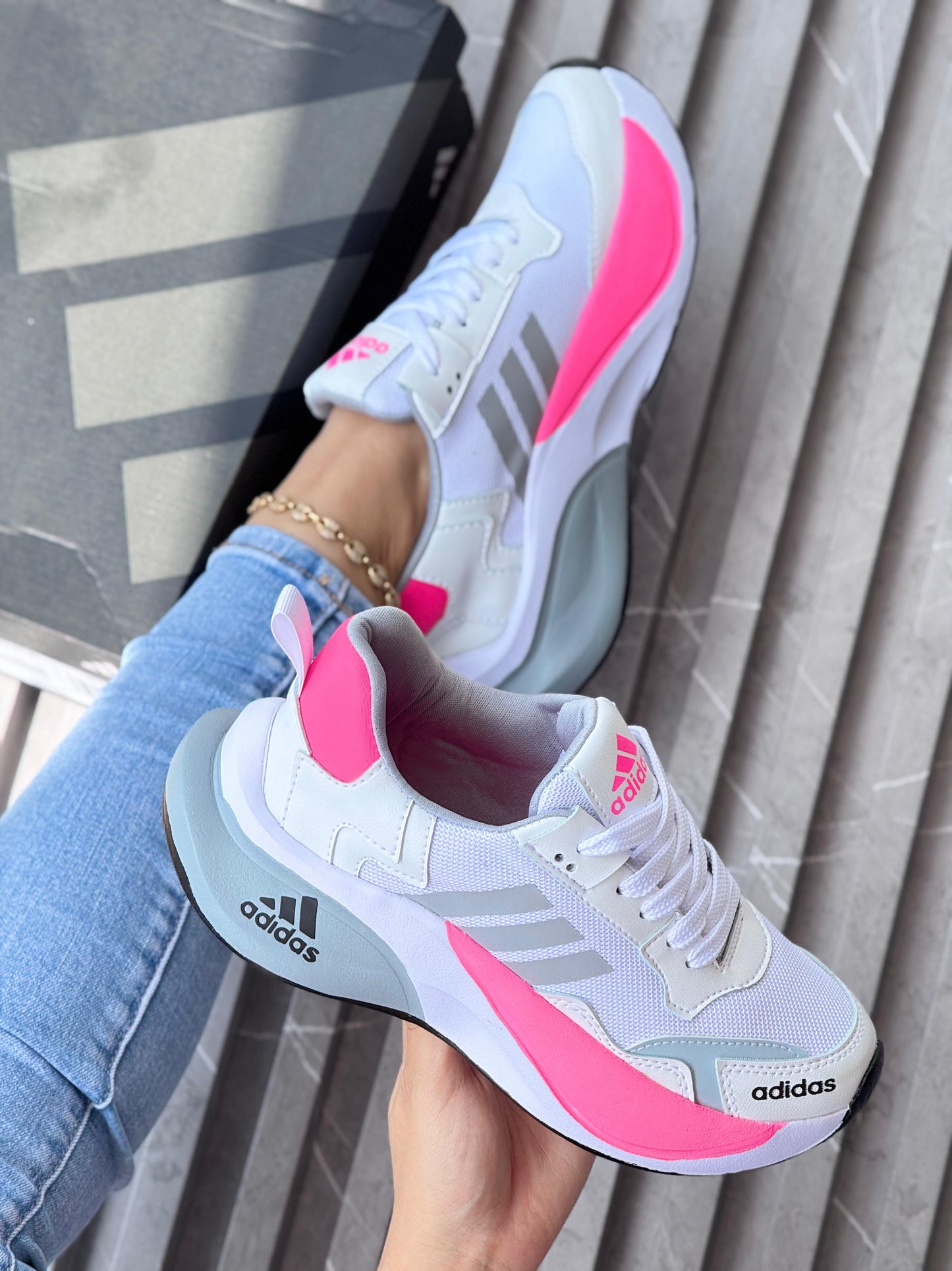 ADIDAS Z 2000 BLANCO X FUSCIA