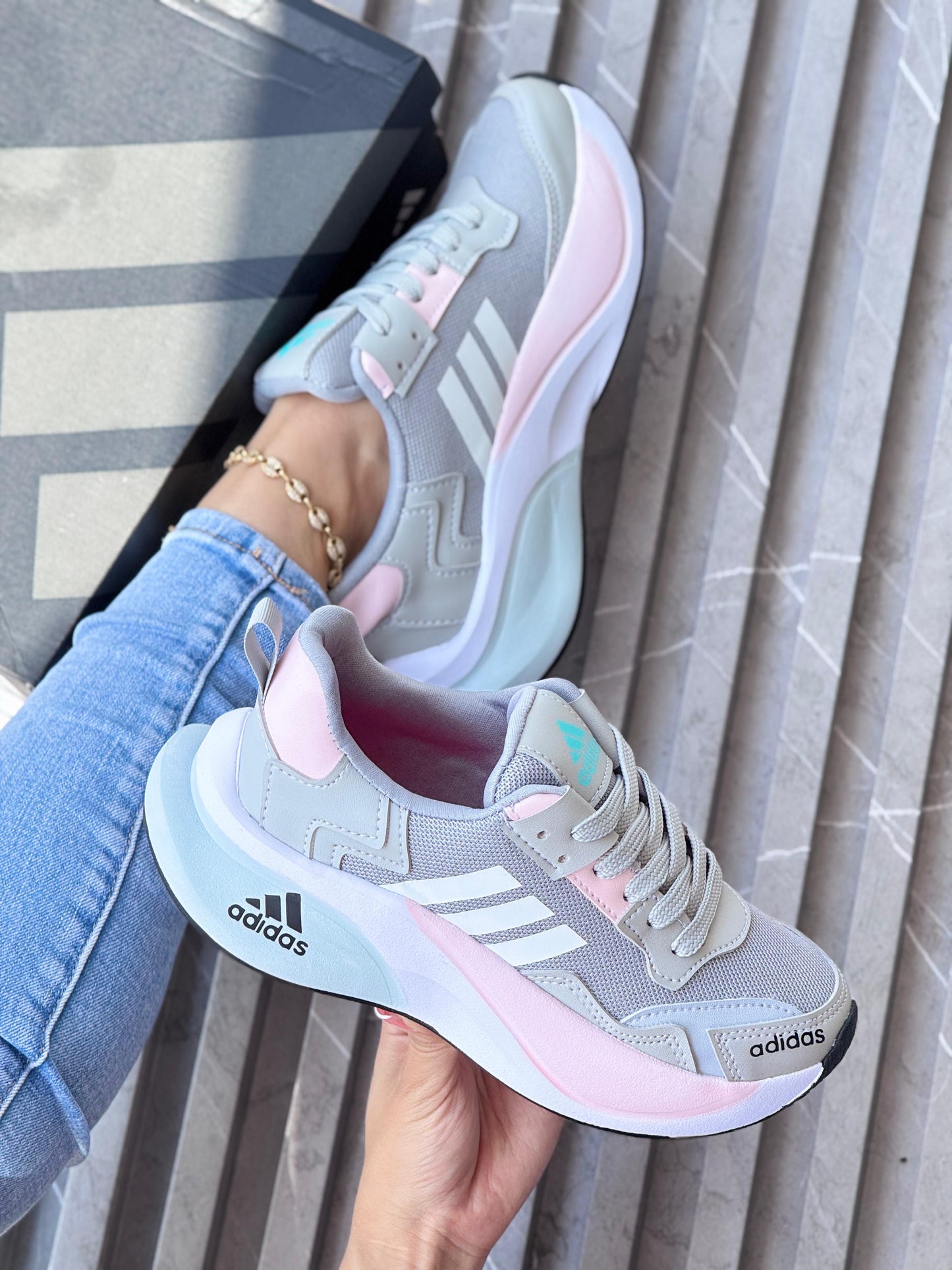 ADIDAS Z 2000 GRIS X ROSA