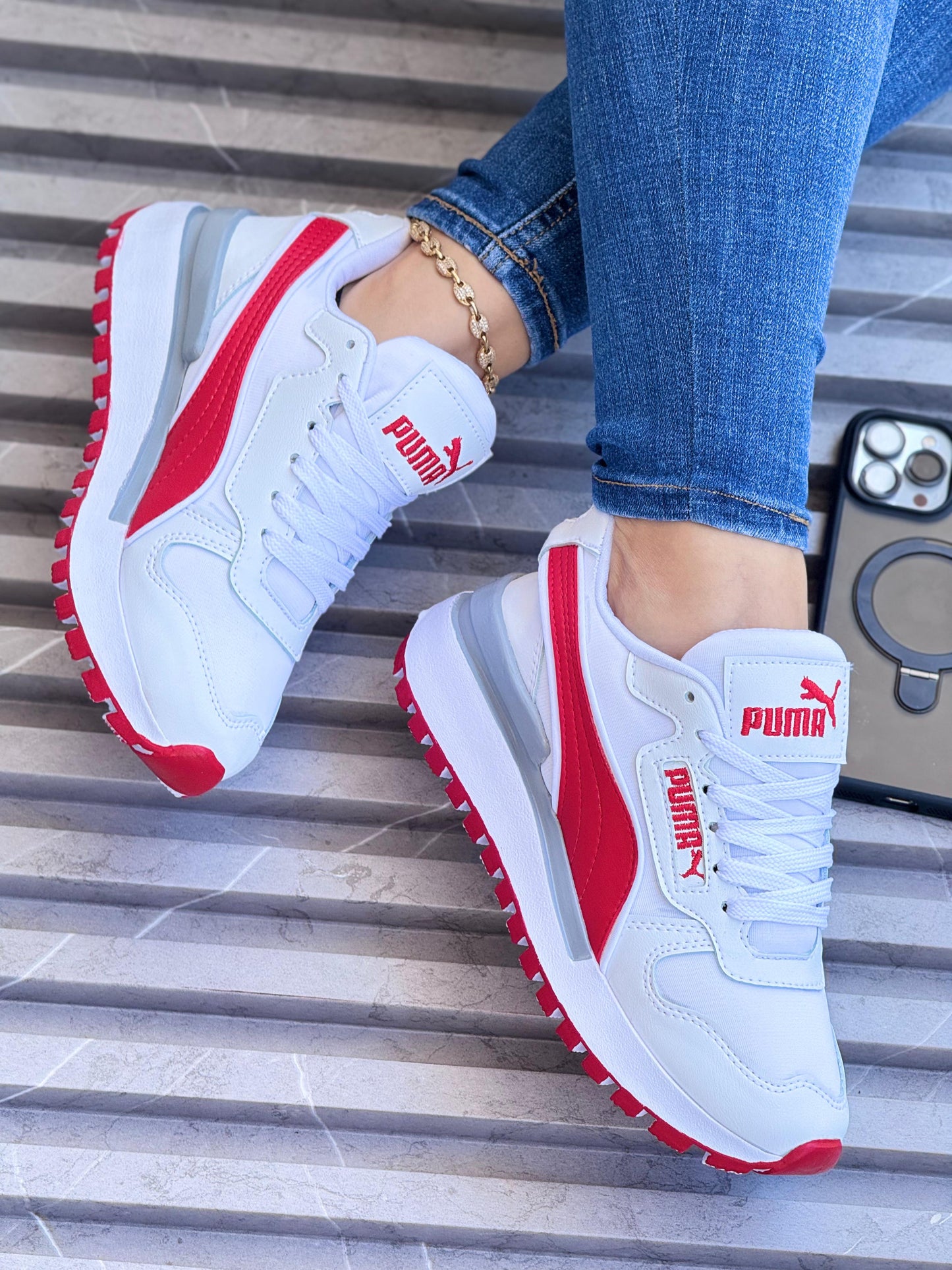 PUMA GRAVITON BLANCO X ROJO